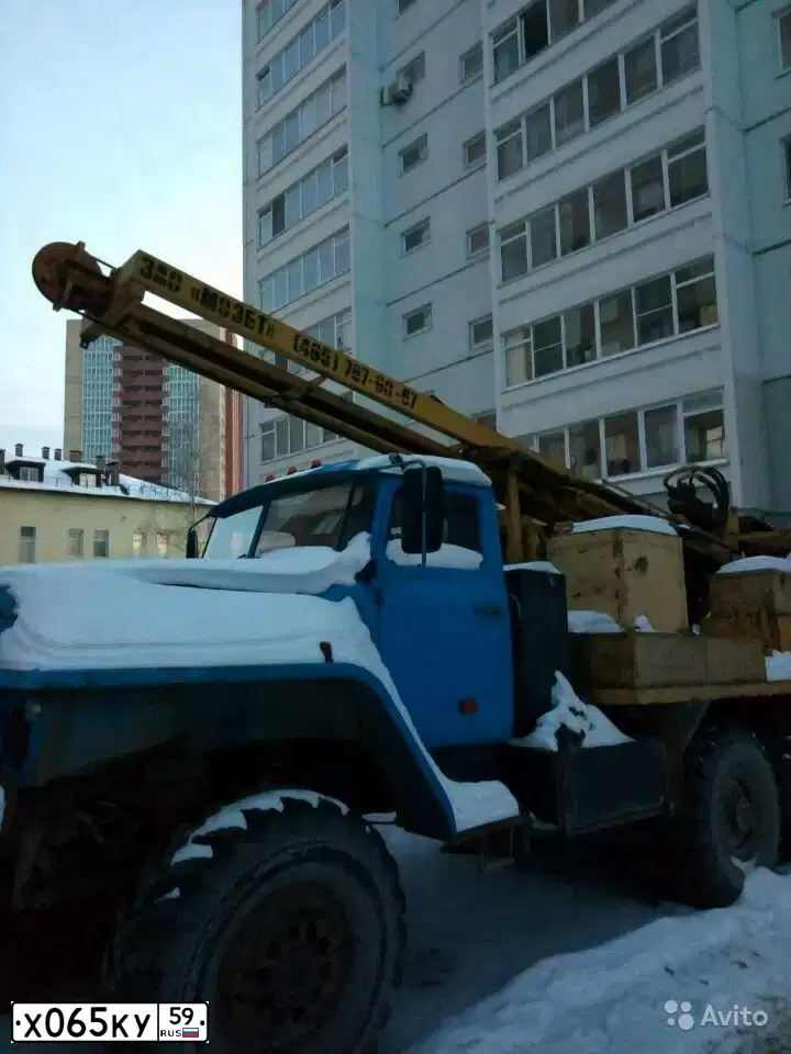 Фото автомобиля URAL 4320 /6X6/, 2008 — госномер Х065КУ59. Цвет: голубой
