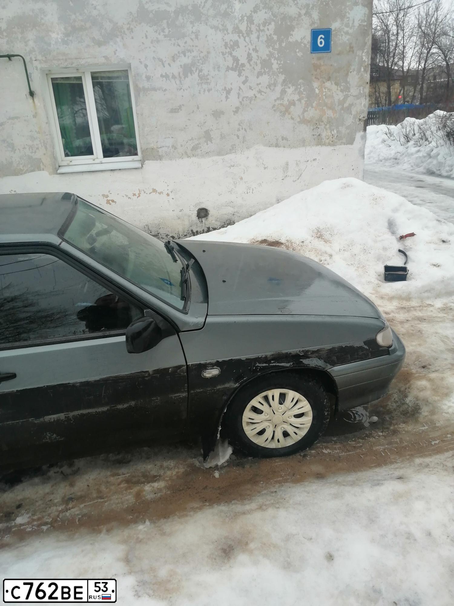 Фото автомобиля LADA 2114 SAMARA, 2005 — госномер С762ВЕ53. Цвет: СЕРО-ЗЕЛЕНЫЙ МЕТАЛЛИК