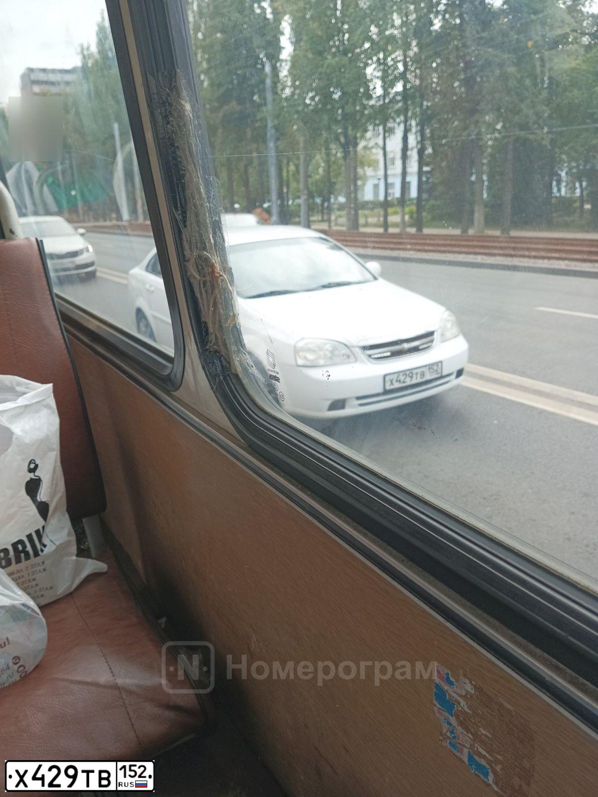 Фото автомобиля CHEVROLET LACETTI, 2009 — госномер Х429ТВ152. Цвет: Белый