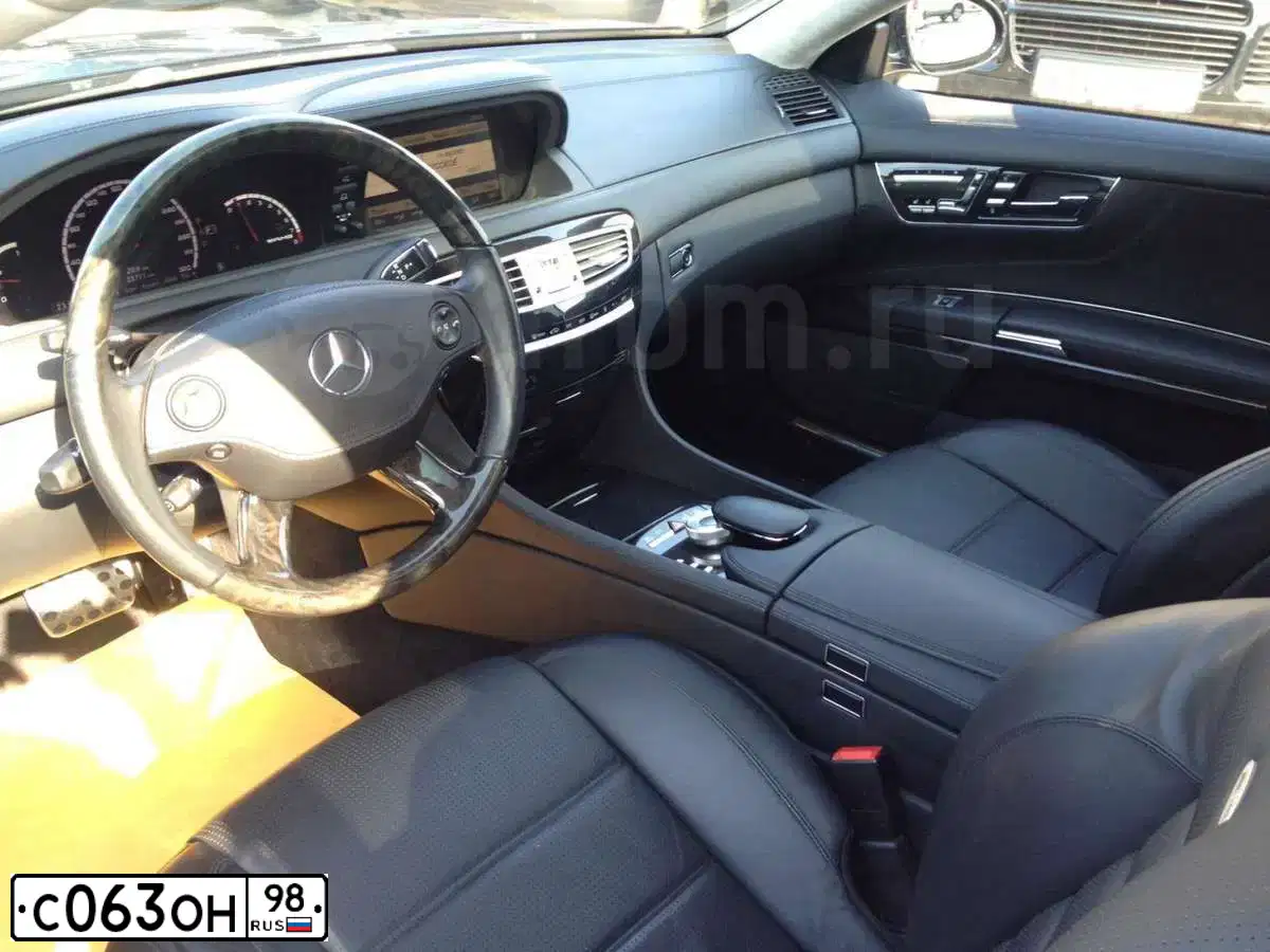 Фото автомобиля NISSAN NOTE, 2007 — госномер В057ХО198. Цвет: СЕРЕБРИСТЫЙ