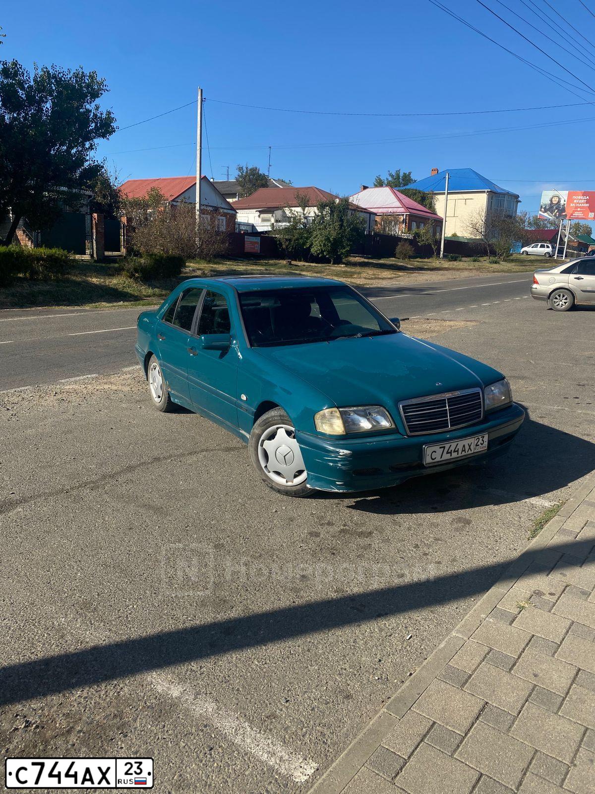 Фото автомобиля MERCEDES C-KLASSE, 1998 — госномер С744АХ23. Цвет: ЗЕЛЕНЫЙ
