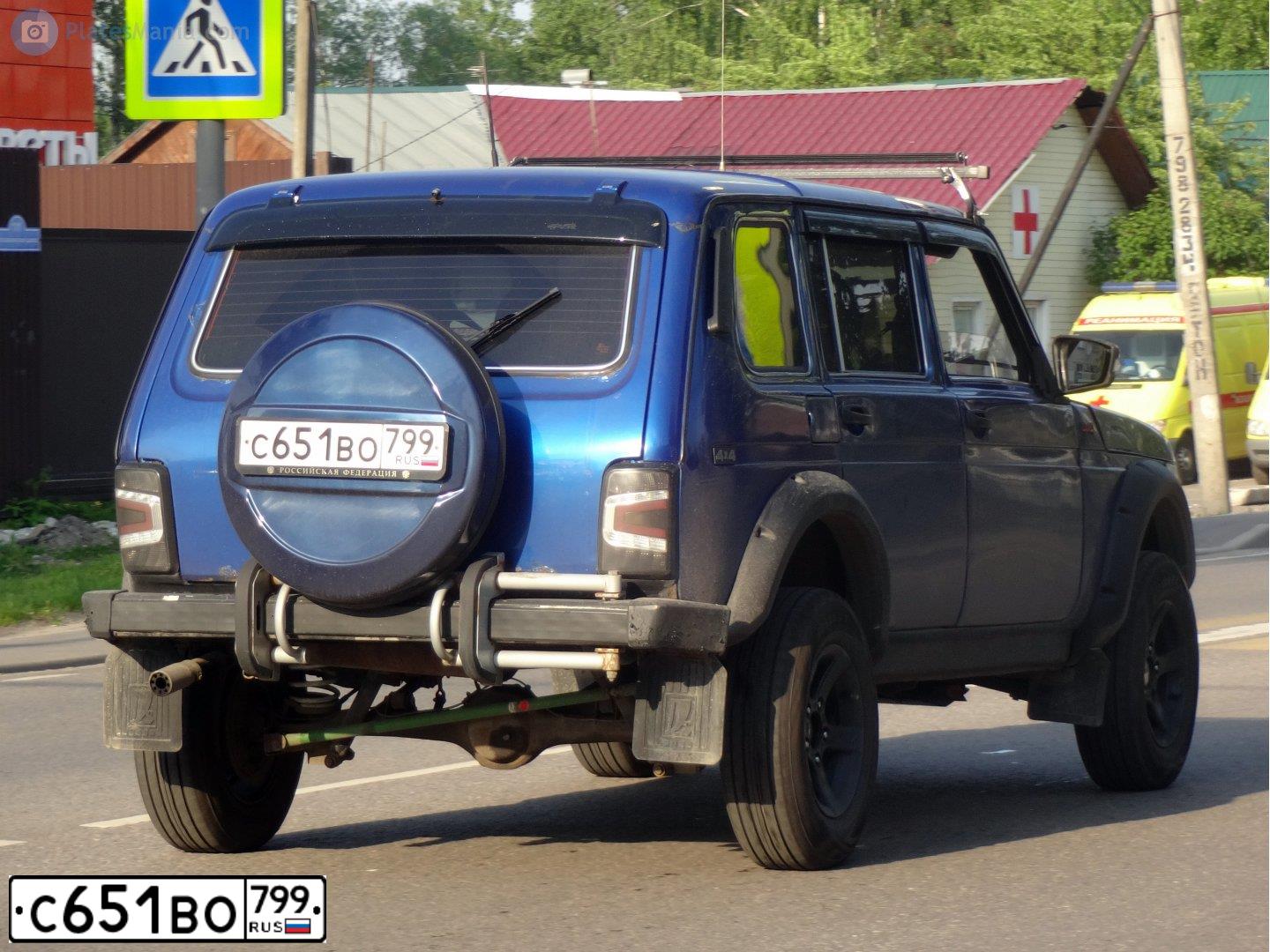 Фото автомобиля LADA 2131 NIVA, 2006 — госномер С651ВО799. Цвет: СИНИЙ