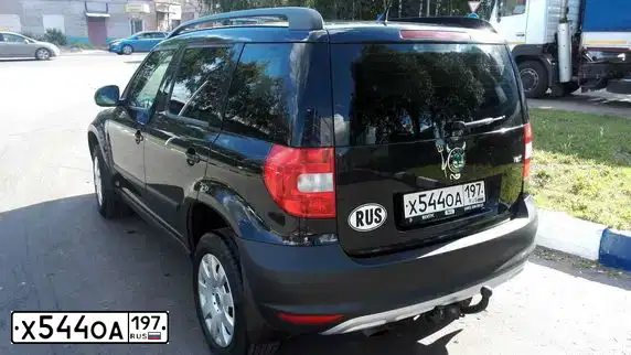 Фото автомобиля LADA 2105 LADA, 2005 — госномер К275ЕС32. Цвет: ВИШНЕВЫЙ