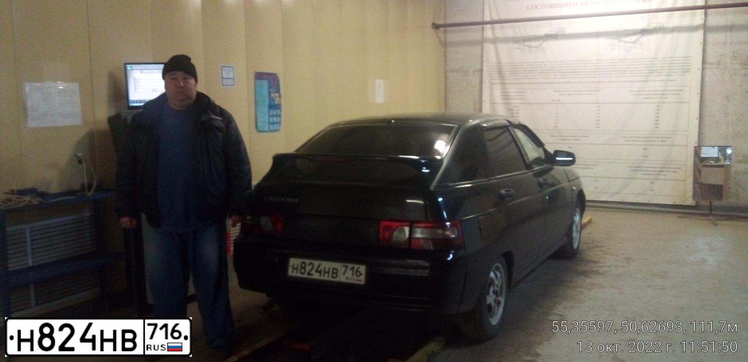 Фото автомобиля LADA 2112, 2008 — госномер Х511РУ763