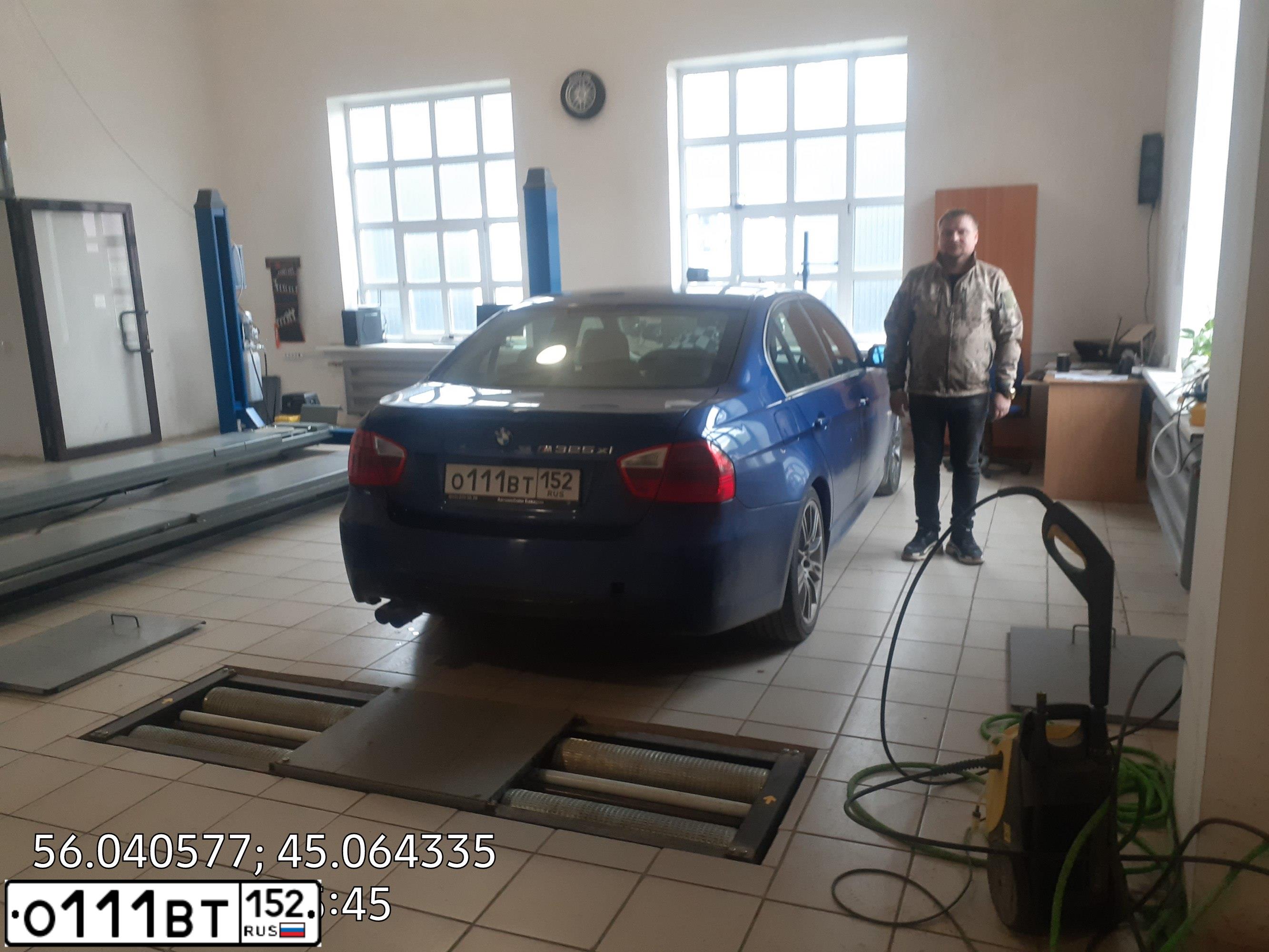 Фото автомобиля LADA LARGUS, 2016 — госномер О111ВТ152. Цвет: СЕРО-БЕЖЕВЫЙ