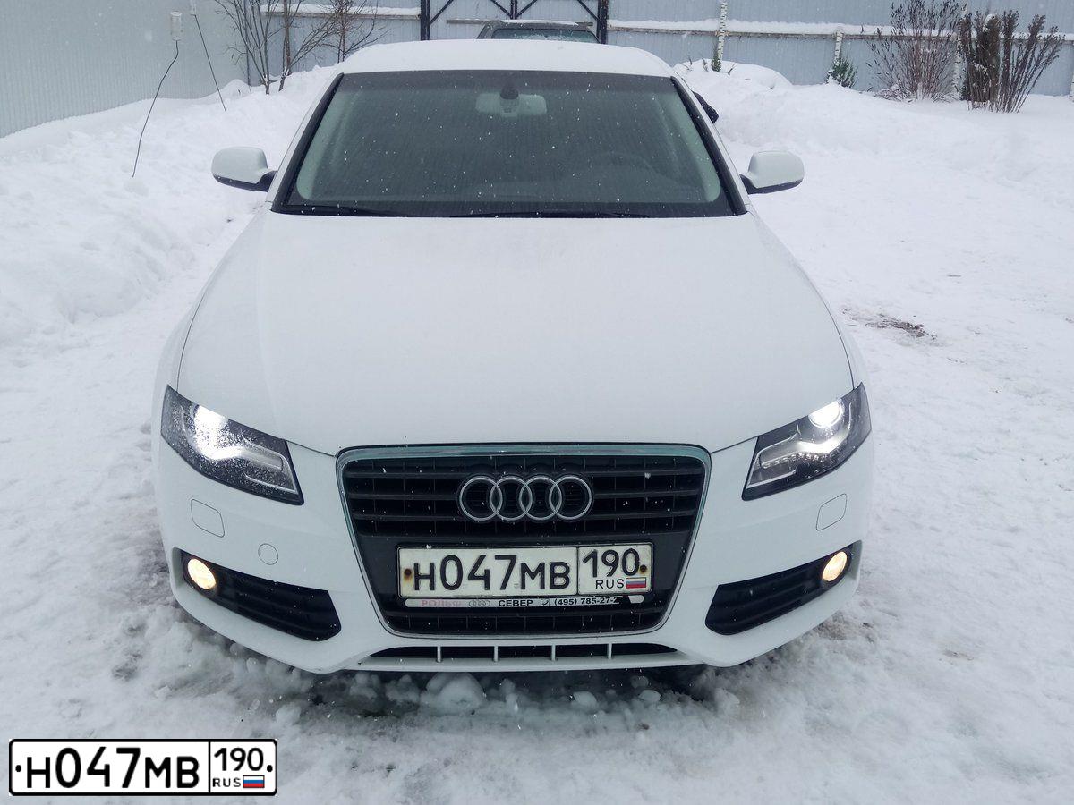 Фото автомобиля AUDI A4, 2011 — госномер Н047МВ190. Цвет: БЕЛЫЙ