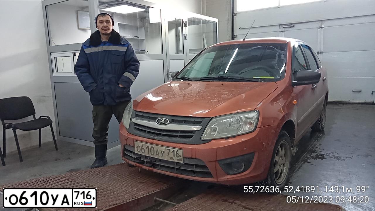 Фото автомобиля LADA 2191 GRANTA, 2015 — госномер О610УА716. Цвет: Оранжевый