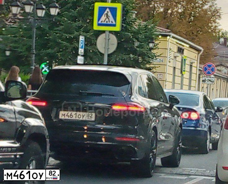 Фото автомобиля PORSCHE CAYENNE, 2015 — госномер М461ОУ82. Цвет: ЧЕРНЫЙ