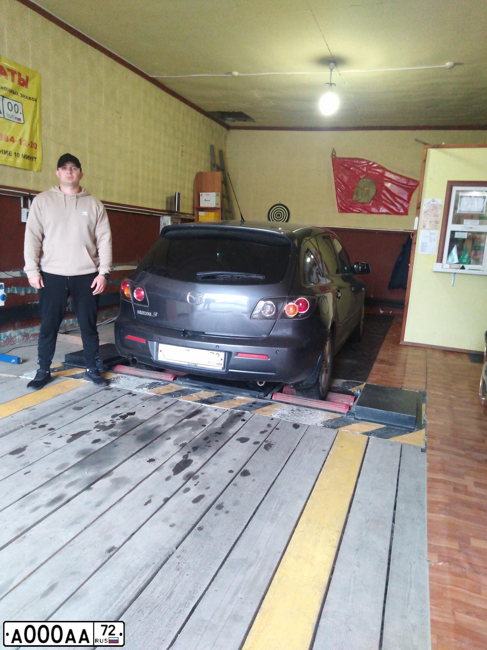 Фото автомобиля INFINITI I QX70 FX, 2011 — госномер К655ХР186. Цвет: Белый
