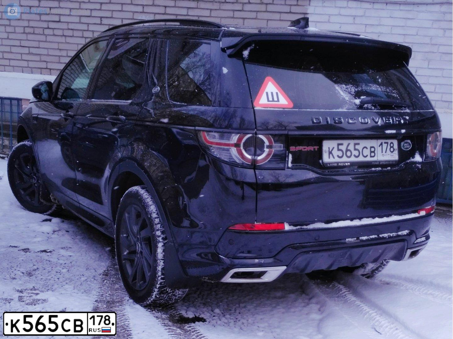 Фото автомобиля LANDROVER DISCOVERY SPORT, 2017 — госномер К565СВ178. Цвет: ЧЕРНЫЙ
