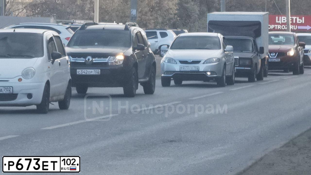 Фото автомобиля RENAULT SANDERO STEPWAY, 2013 — госномер У510ХР76. Цвет: Красный