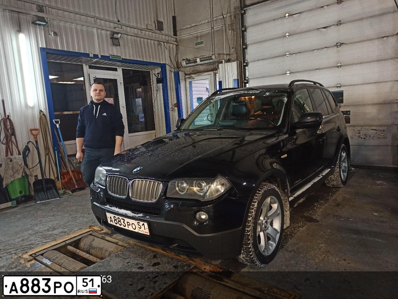 Фото автомобиля BMW X3, 2010 — госномер Е567НО164. Цвет: ЧЕРНЫЙ
