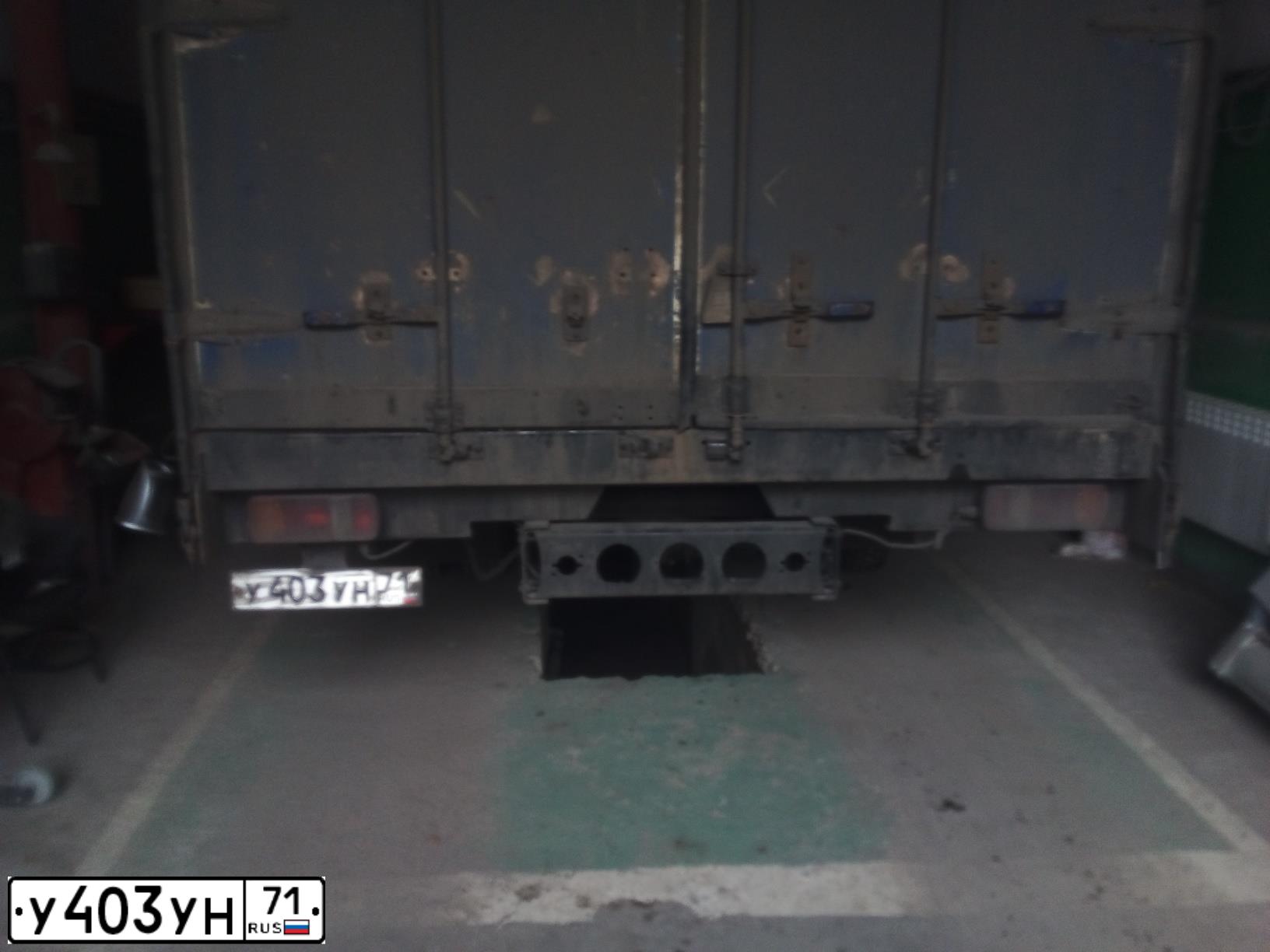 Фото автомобиля БЕЗ МАРКИ 3844NL, 2008 — госномер А910КМ62. Цвет: Красный