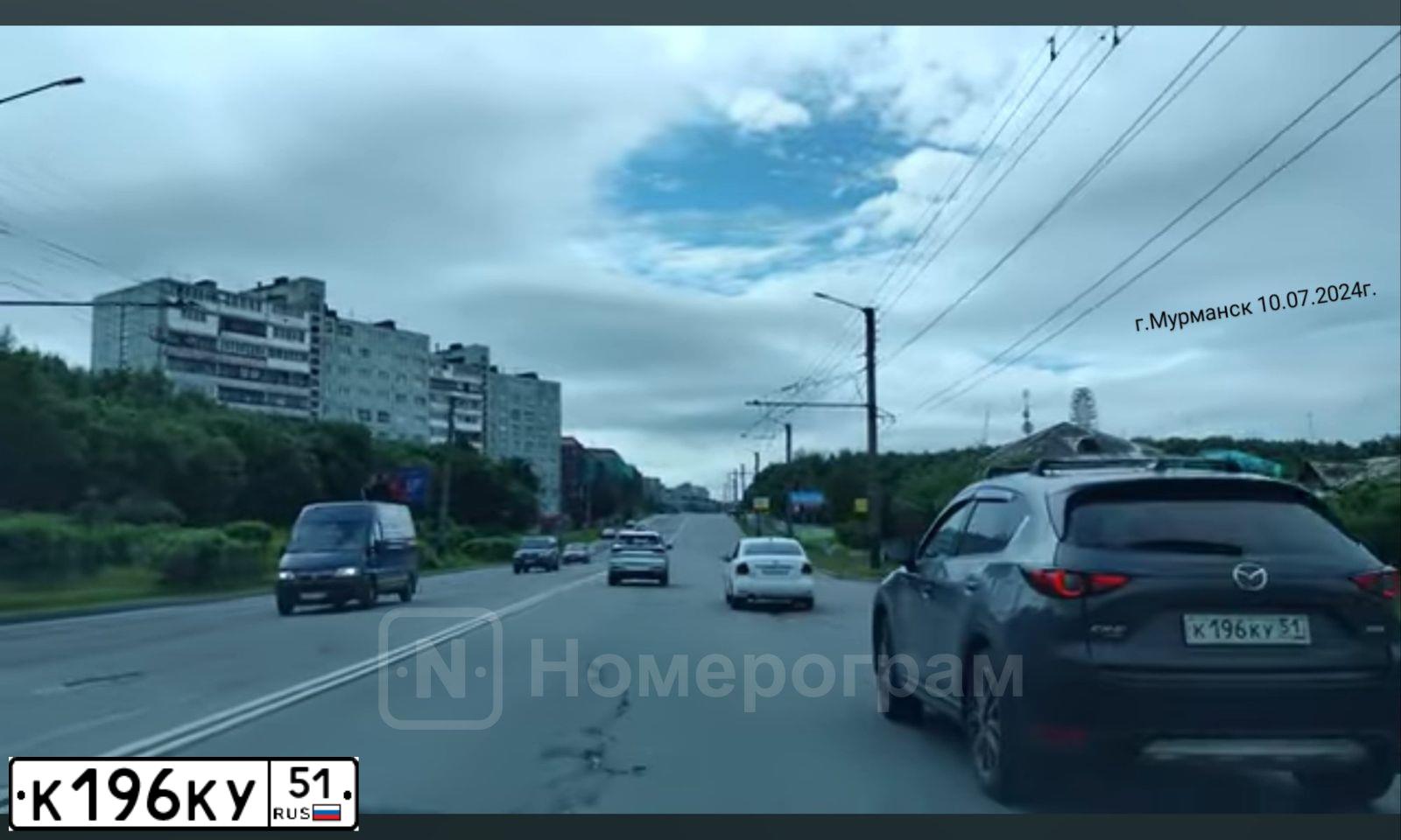 Фото автомобиля MAZDA CX-5, 2018 — госномер К196КУ51. Цвет: ТЕМНО СЕРЫЙ