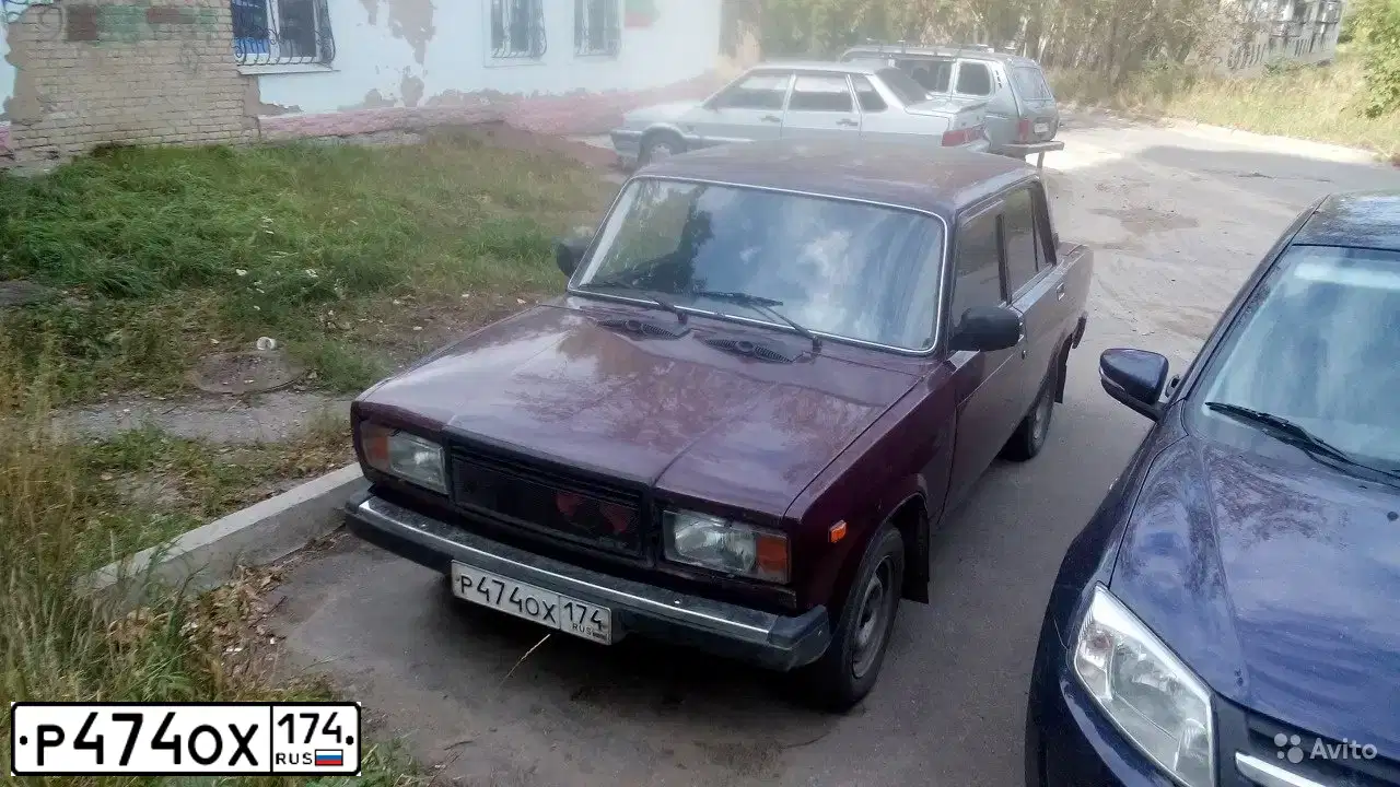 Фото автомобиля LADA 2107 LADA, 2008 — госномер Р474ОХ174. Цвет: ТЕМНО-КРАСНЫЙ