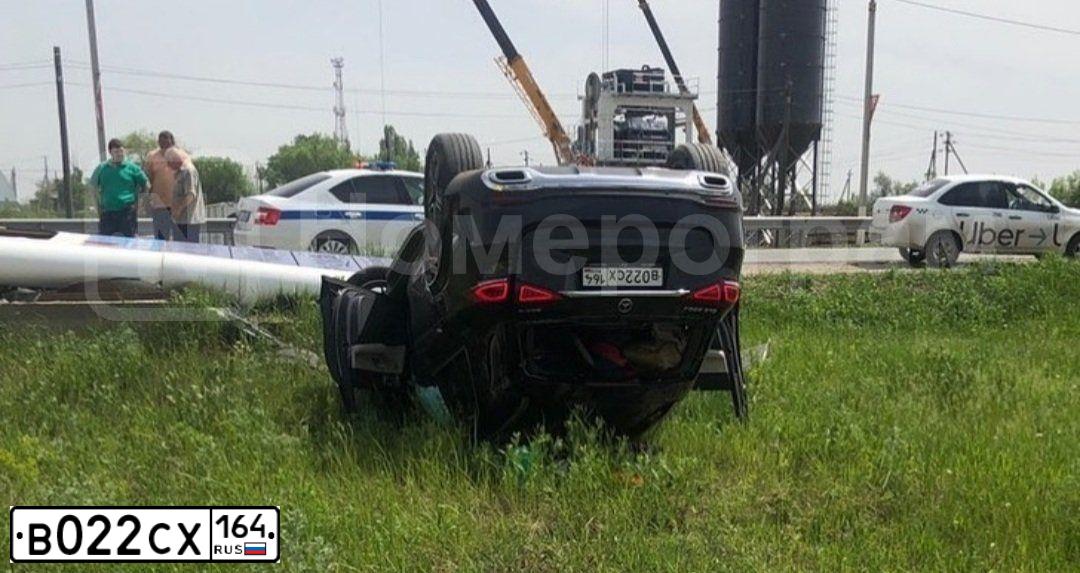 Фото автомобиля MERCEDES GLE-KLASSE, 2020 — госномер В022СХ164. Цвет: ЧЕРНЫЙ