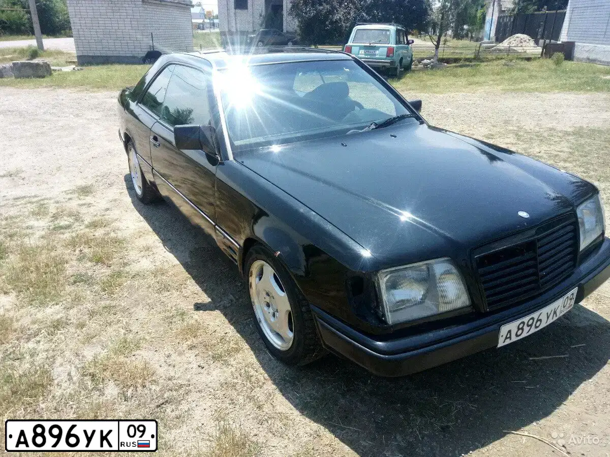 Фото автомобиля МЕРСЕДЕС 320, 1994 — госномер Е124АР09