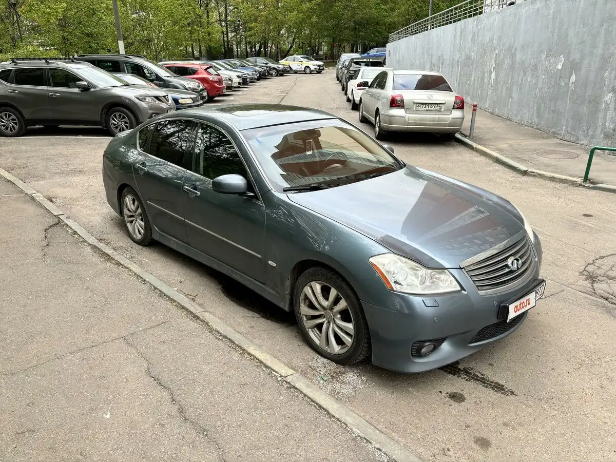 Фото автомобиля TOYOTA AVENSIS, 2006 — госномер М731ОО34. Цвет: СЕРЕБРИСТЫЙ