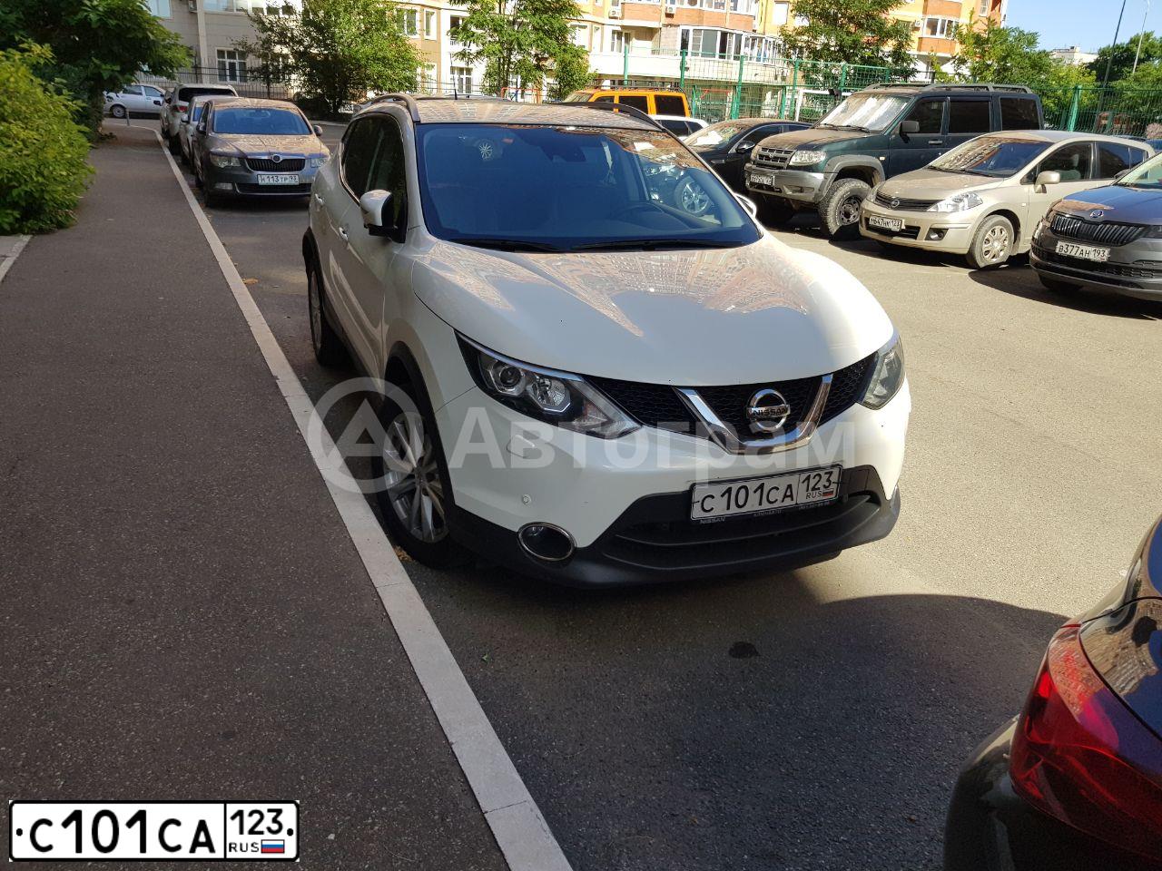 Фото автомобиля NISSAN QASHQAI, 2016 — госномер С101СА123. Цвет: Белый