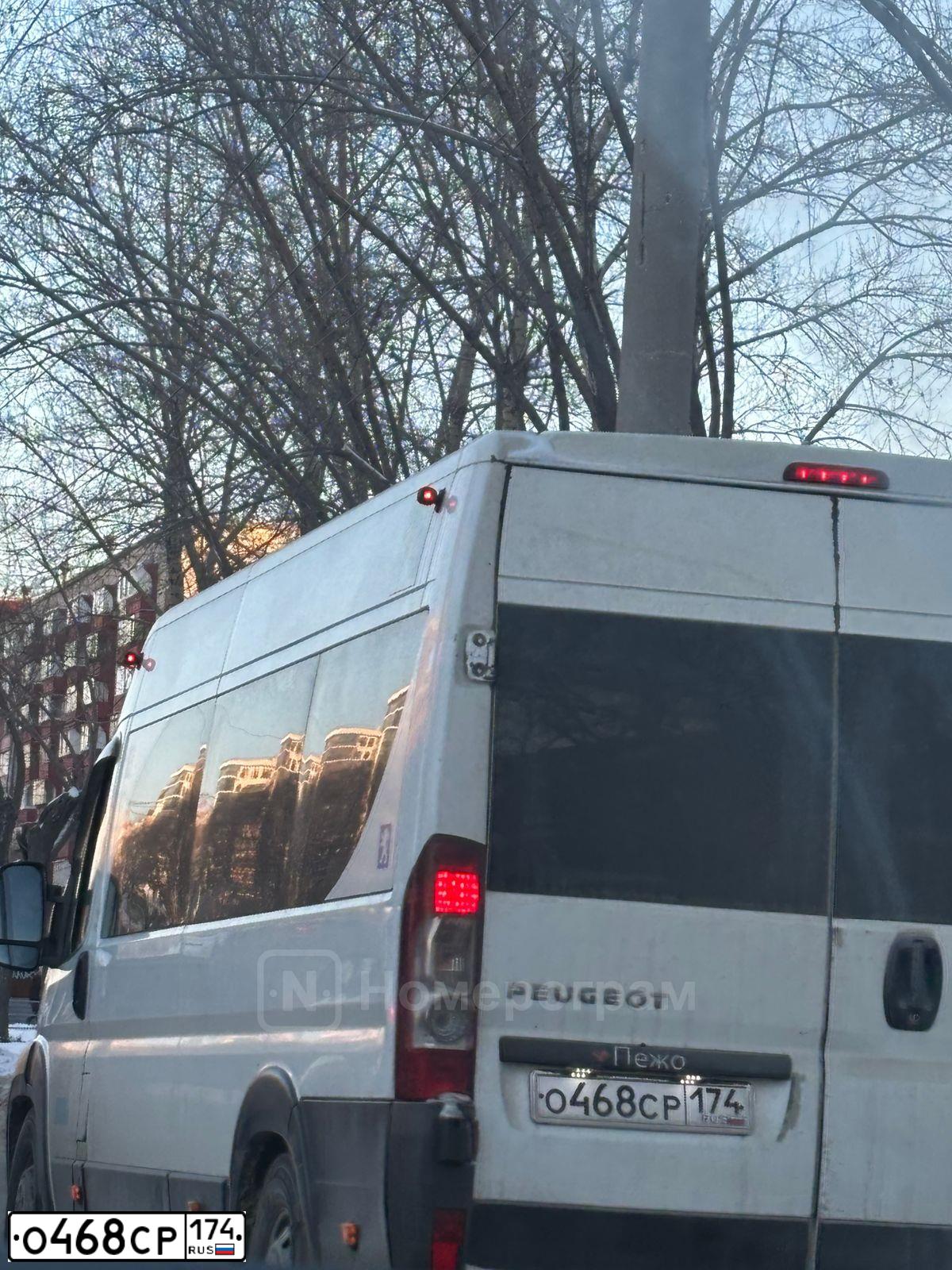 Фото автомобиля PEUGEOT BOXER, 2013 — госномер Е728ТК156. Цвет: Белый