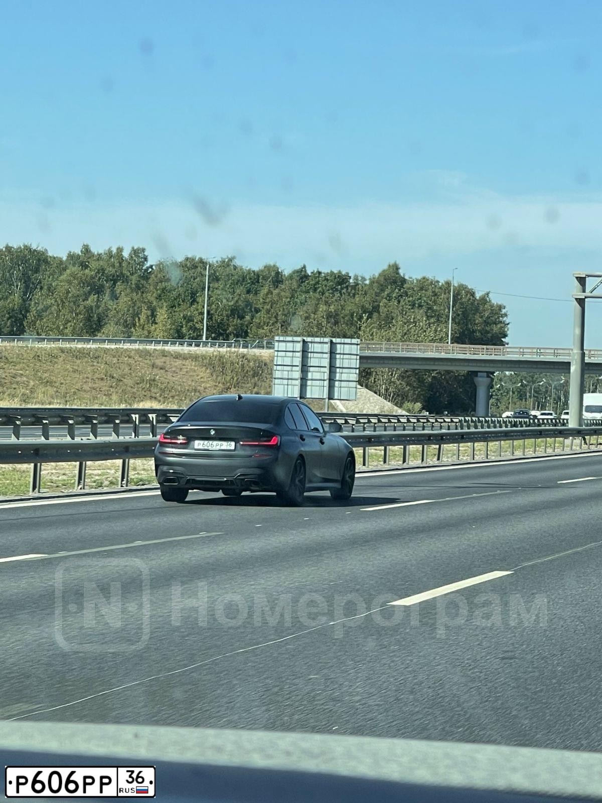 Фото автомобиля INFINITI QX70 /FX/, 2010 — госномер Р608РР36. Цвет: ЧЕРНЫЙ