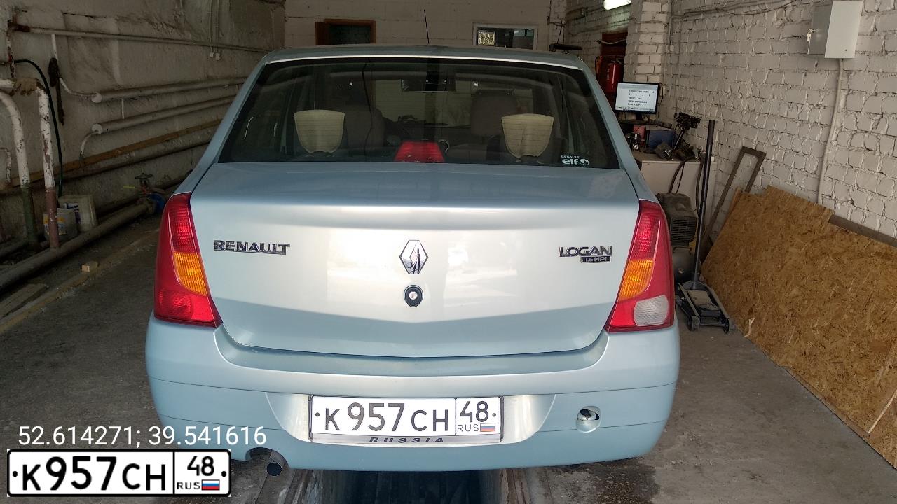 Фото автомобиля RENAULT LOGAN, 2008 — госномер К957СН48. Цвет: СВЕТЛО-ЗЕЛЕНЫЙ