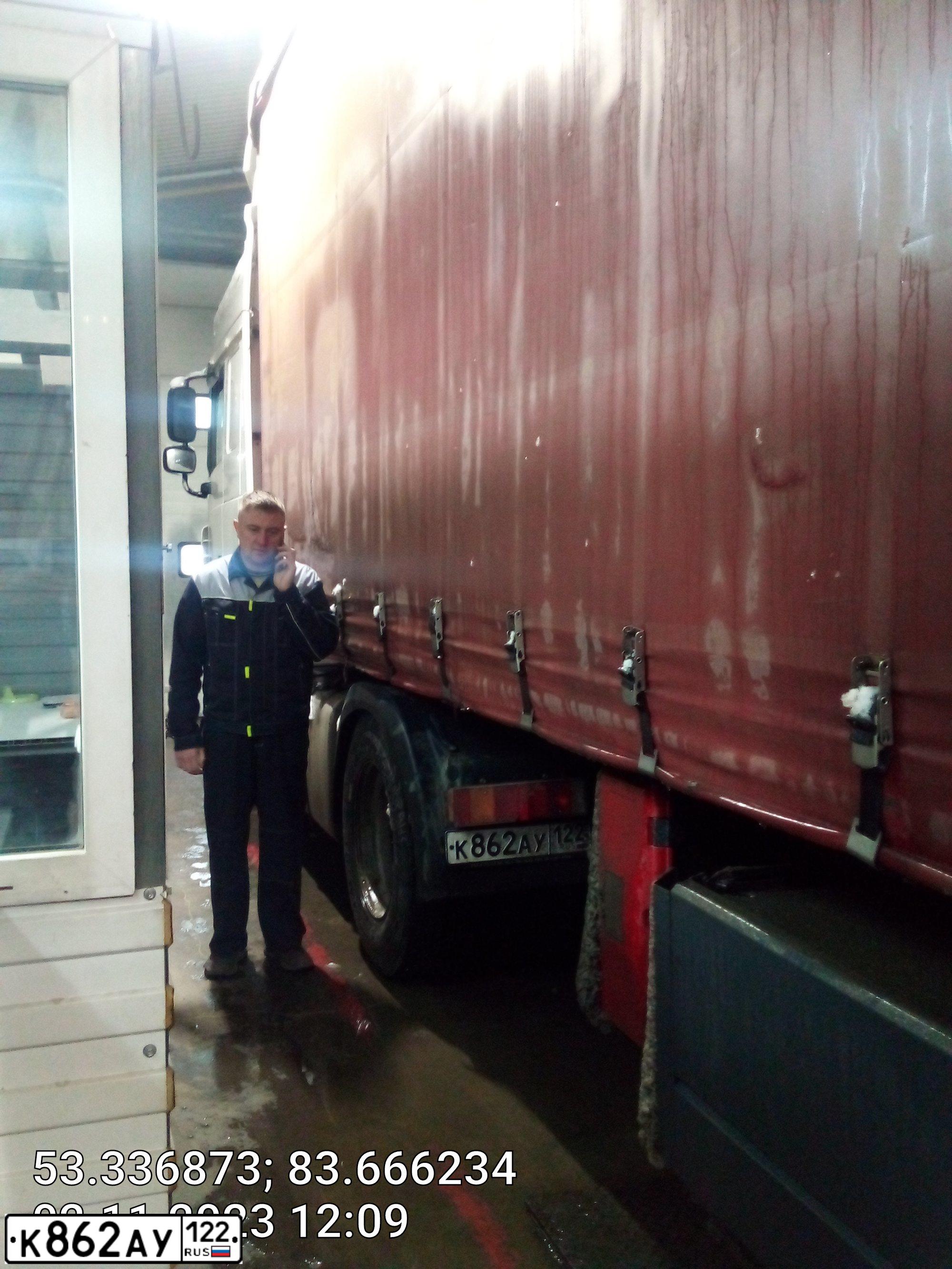 Фото автомобиля DAF XF 105 FT /4X2/, 2012 — госномер К862АУ122. Цвет: Белый