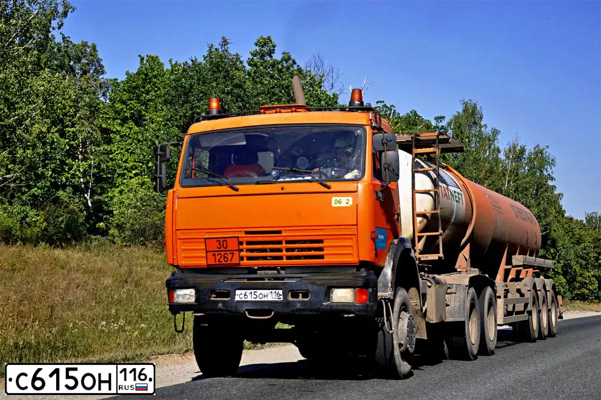 Фото автомобиля KAMAZ 64-ER UNSPECIFIED, 2013 — госномер С623ОУ797. Цвет: ОРАНЖЕВЫЙ
