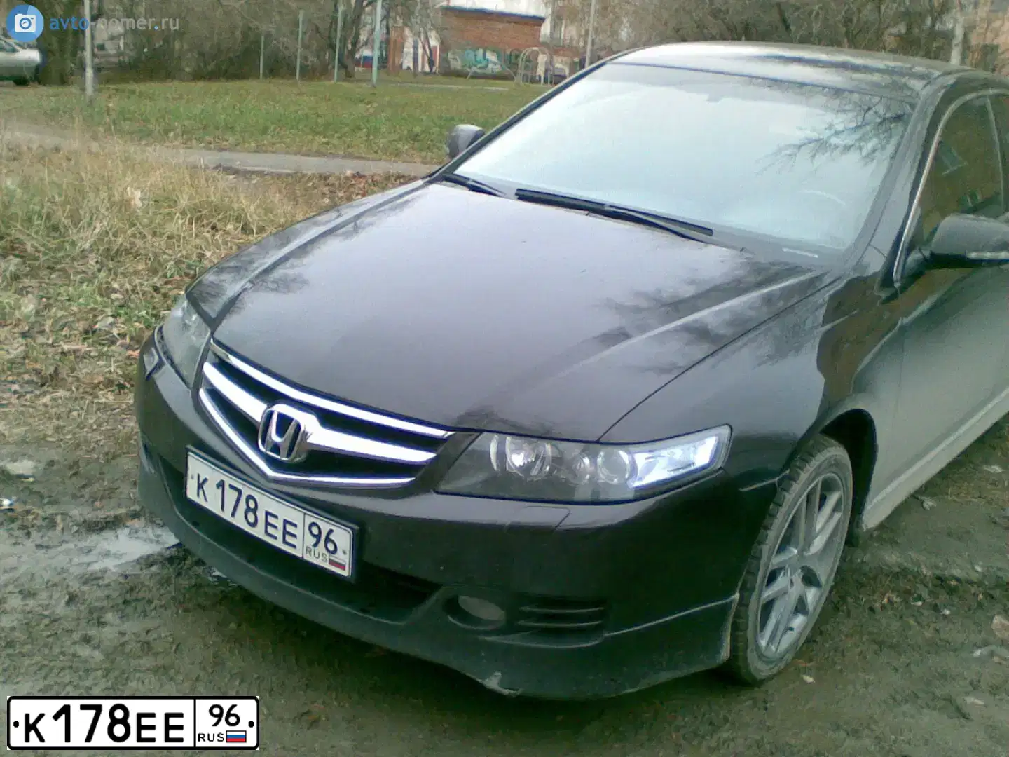 Фото автомобиля HONDA ACCORD, 2007 — госномер У677НТ96. Цвет: ТЕМНО-КОРИЧНЕВЫЙ