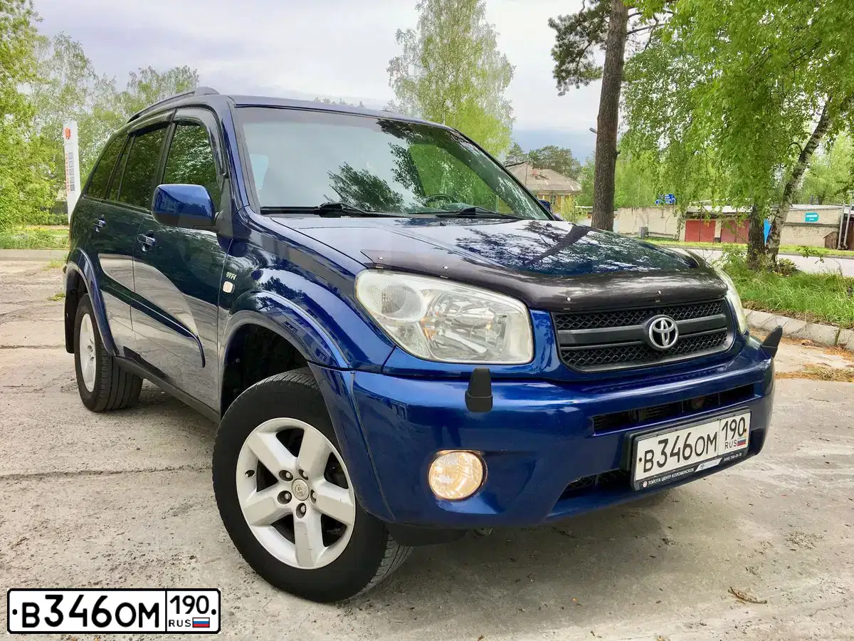 Фото автомобиля TOYOTA RAV4, 2004 — госномер В346ОМ190. Цвет: СИНИЙ