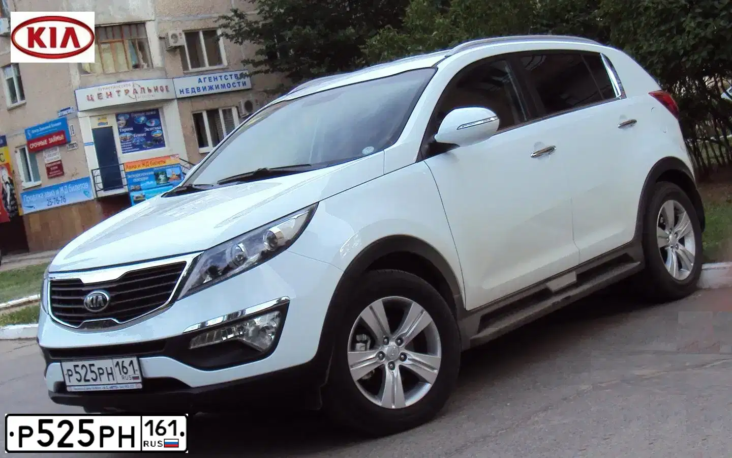 Фото автомобиля KIA SPORTAGE, 2019 — госномер Р525РН161. Цвет: БЕЛЫЙ