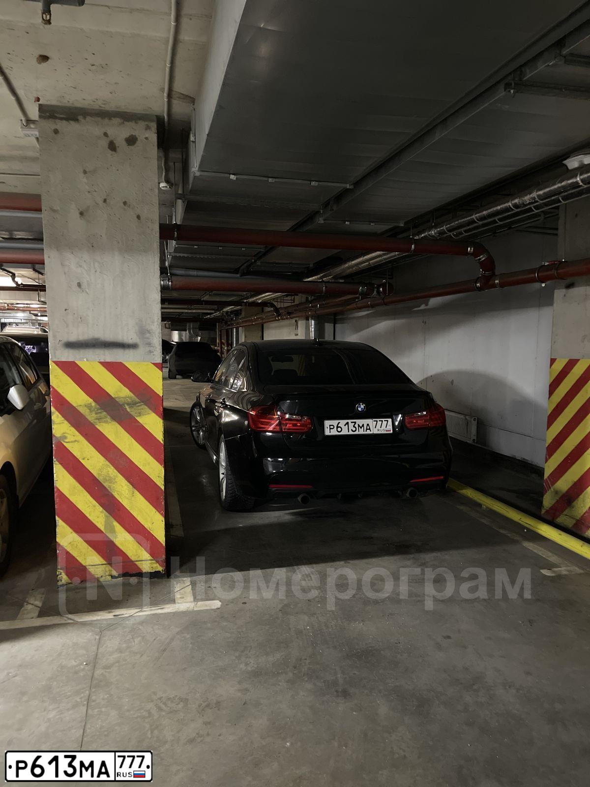 Фото автомобиля BMW SERIE 3, 2014 — госномер Р613МА777. Цвет: ЧЕРНЫЙ