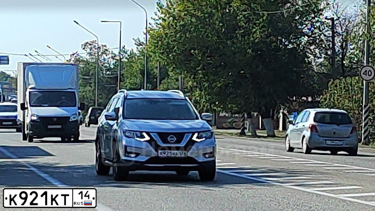 Фото автомобиля MITSUBISHI PAJERO, 2007 — госномер О388МК14. Цвет: ЧЕРНЫЙ