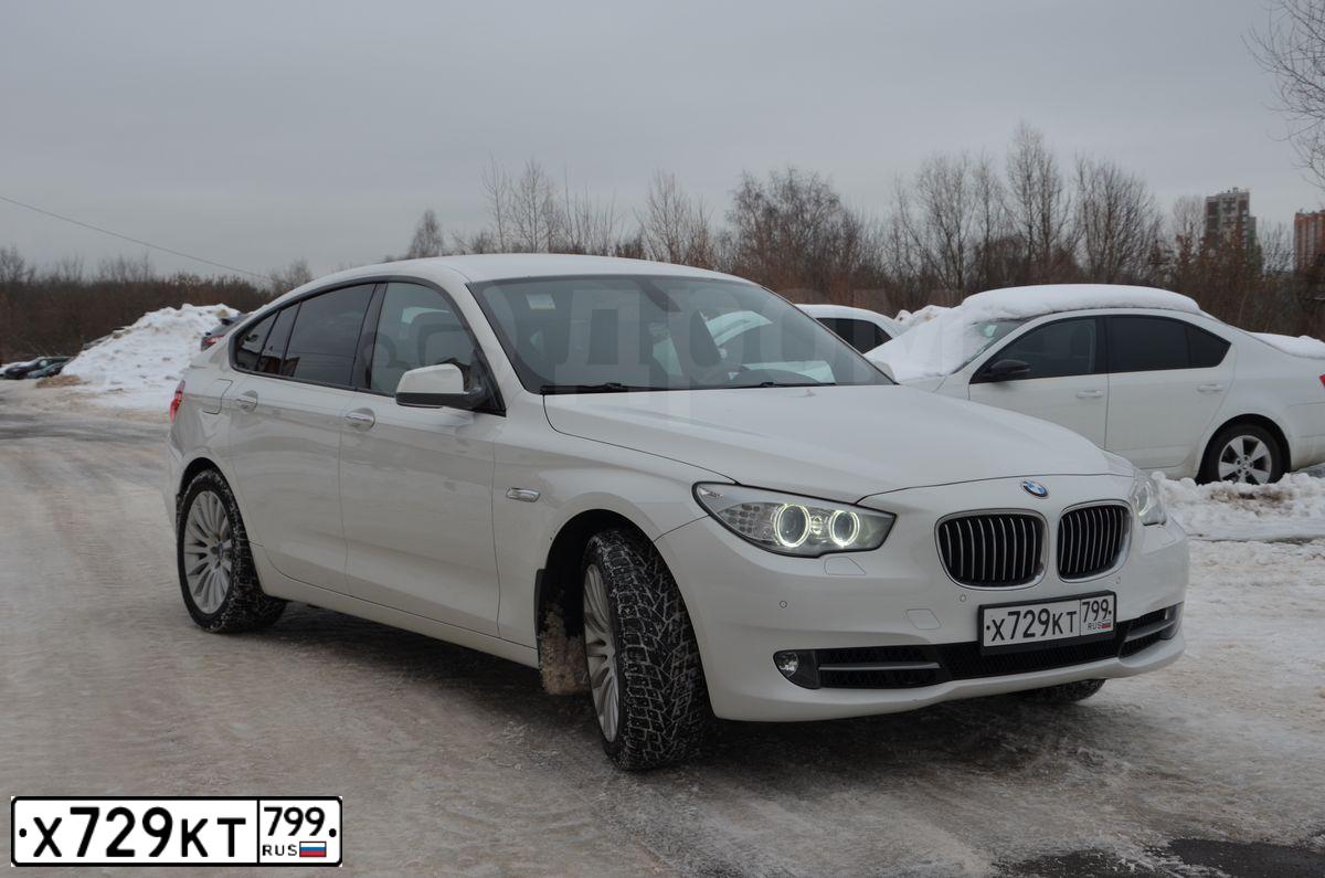 Фото автомобиля BMW SERIE 5 GT, 2011 — госномер О475ТС790. Цвет: Белый