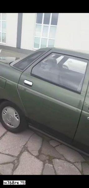 Фото автомобиля LADA 2110, 1998 — госномер Н768РК102. Цвет: серебристо-темно-зеленый