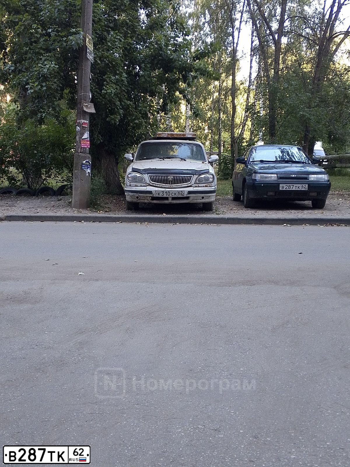 Фото автомобиля LADA 2110 LADA, 2004 — госномер В287ТК62. Цвет: Темно-зеленый