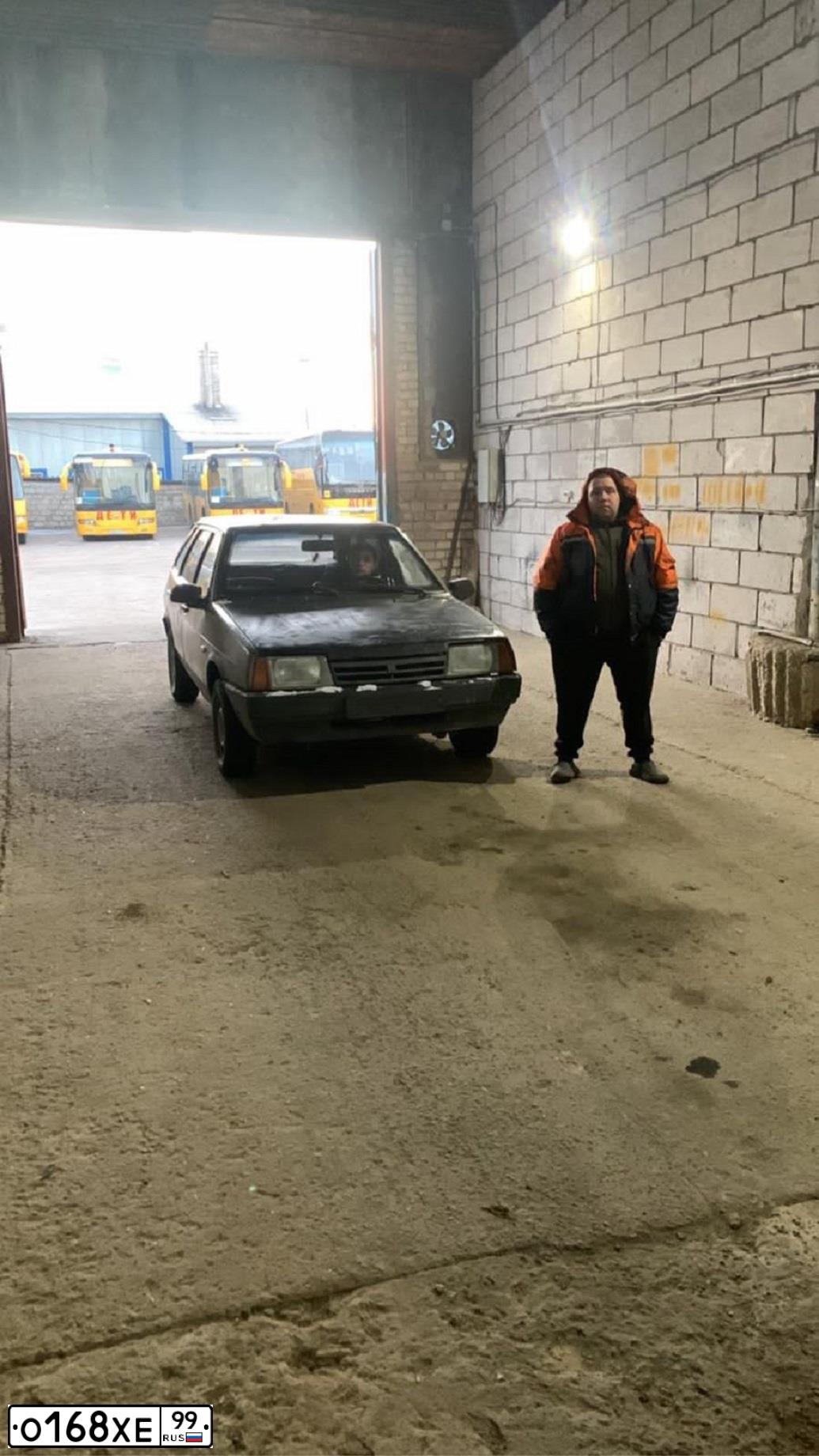 Фото автомобиля LADA 2109, 2002 — госномер А086УС790. Цвет: СЕРЫЙ ЧЕРНЫЙ