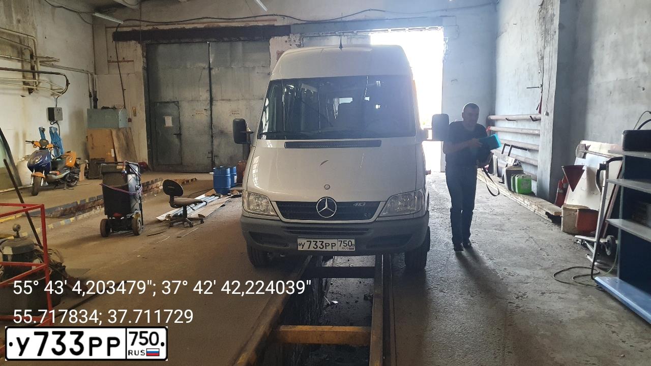 Фото автомобиля MERCEDES-BENZ SPRINTER, 2017 — госномер У733РР750