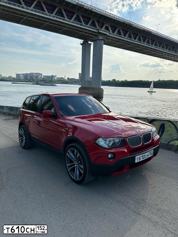 Фото автомобиля BMW X3, 2008 — госномер Т610СН152. Цвет: Красный