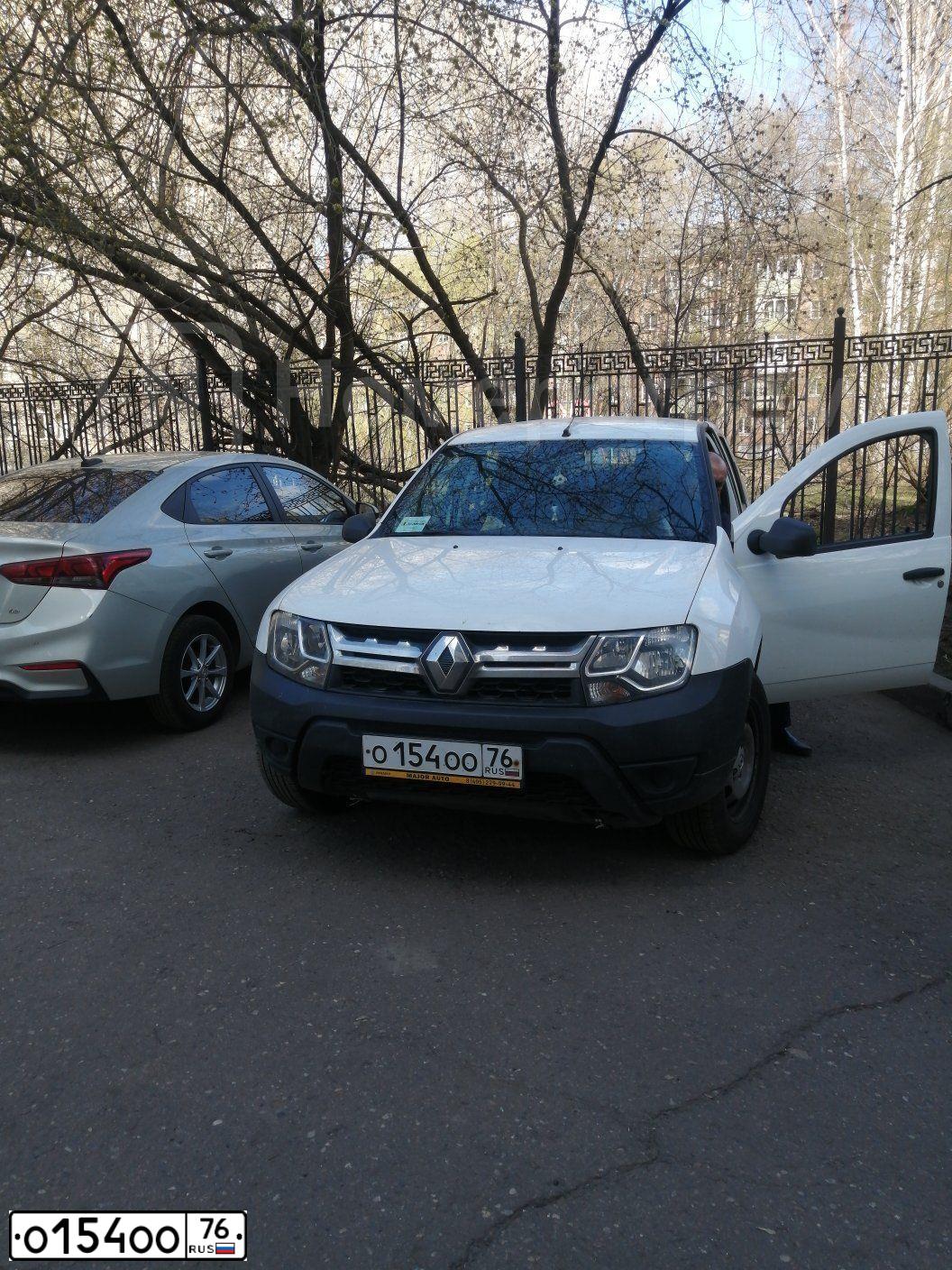 Фото автомобиля RENAULT LAGUNA, 2006 — госномер О154ОО76. Цвет: СВЕТЛО-СЕРО ГОЛУБОЙ