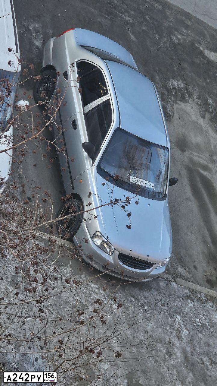 Фото автомобиля TAGAZ ACCENT, 2006 — госномер Х346КС02. Цвет: Серебристый