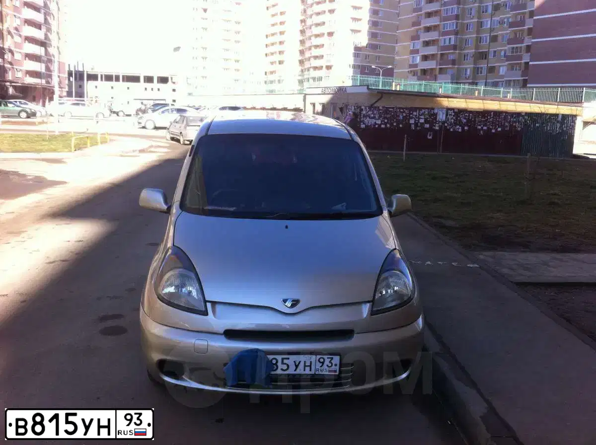 Фото автомобиля LADA 2170 PRIORA, 2010 — госномер М330ЕР193. Цвет: СРЕДНИЙ СЕРО-ЗЕЛЕНЫЙ МЕТ.