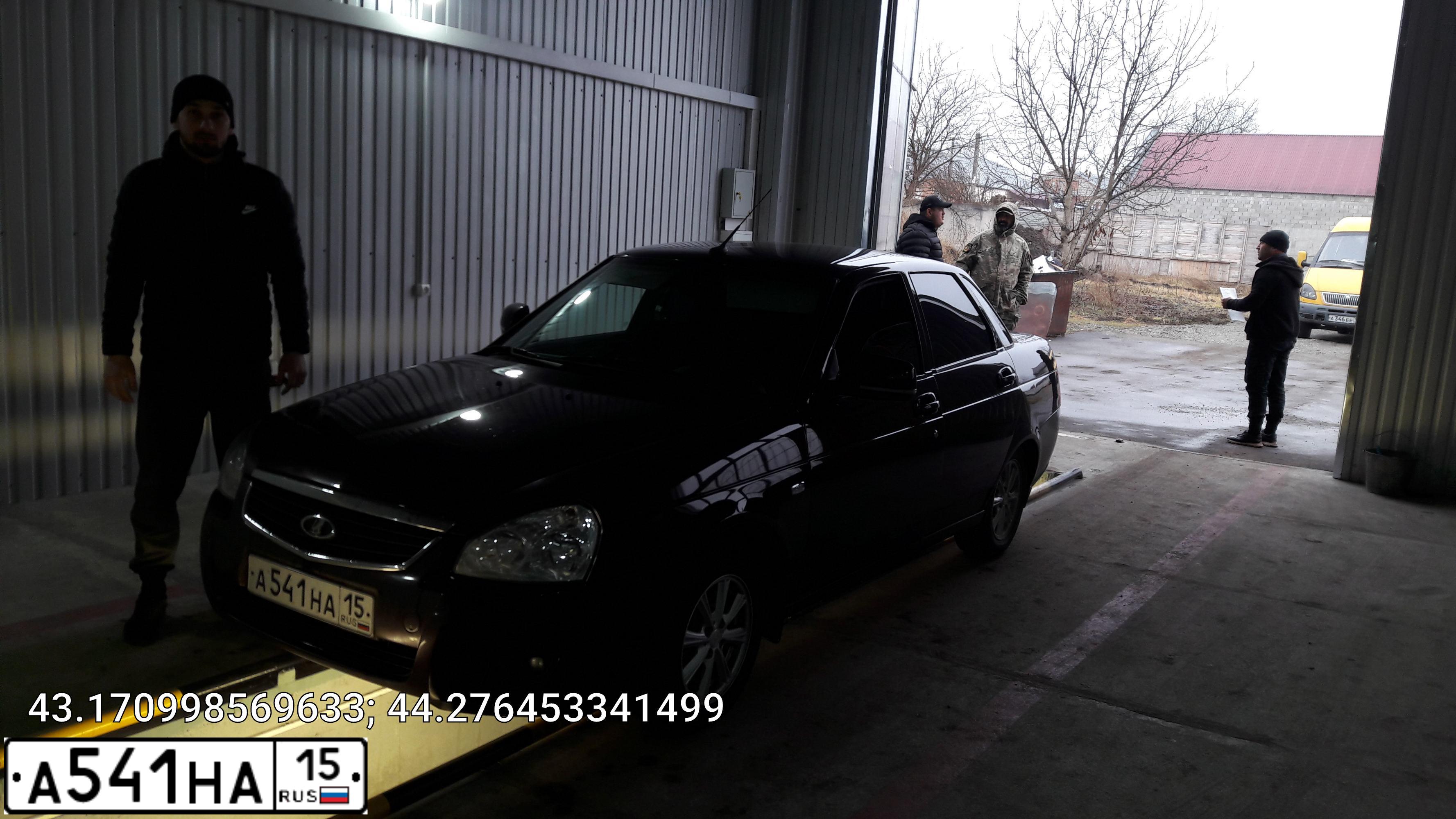 Фото автомобиля LADA 2170 PRIORA, 2013 — госномер А541НА15. Цвет: ТЕМНО-ВИШНЕВЫЙ