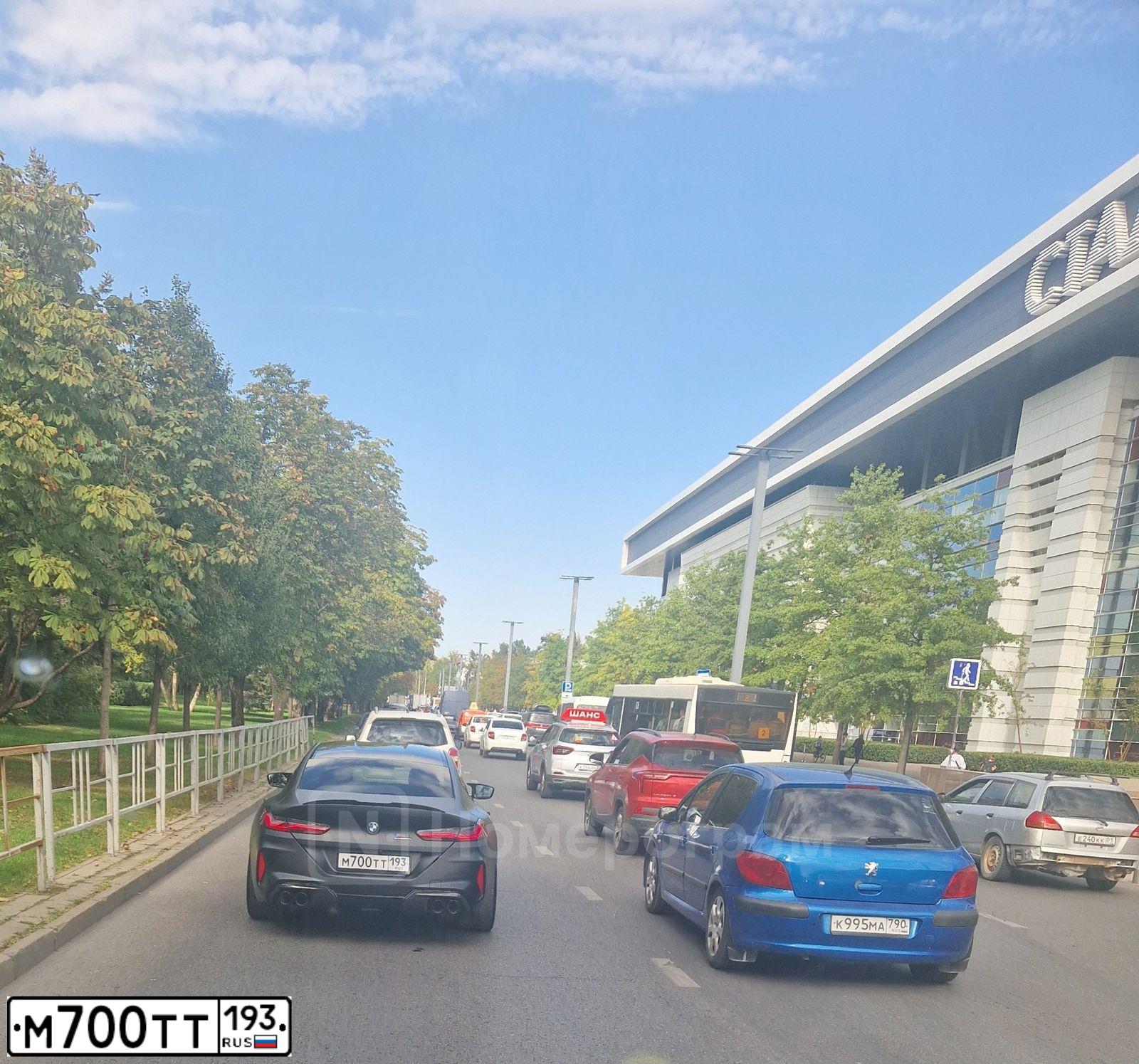 Фото автомобиля LADA 2107 LADA, 1999 — госномер М700ТТ193. Цвет: Белый