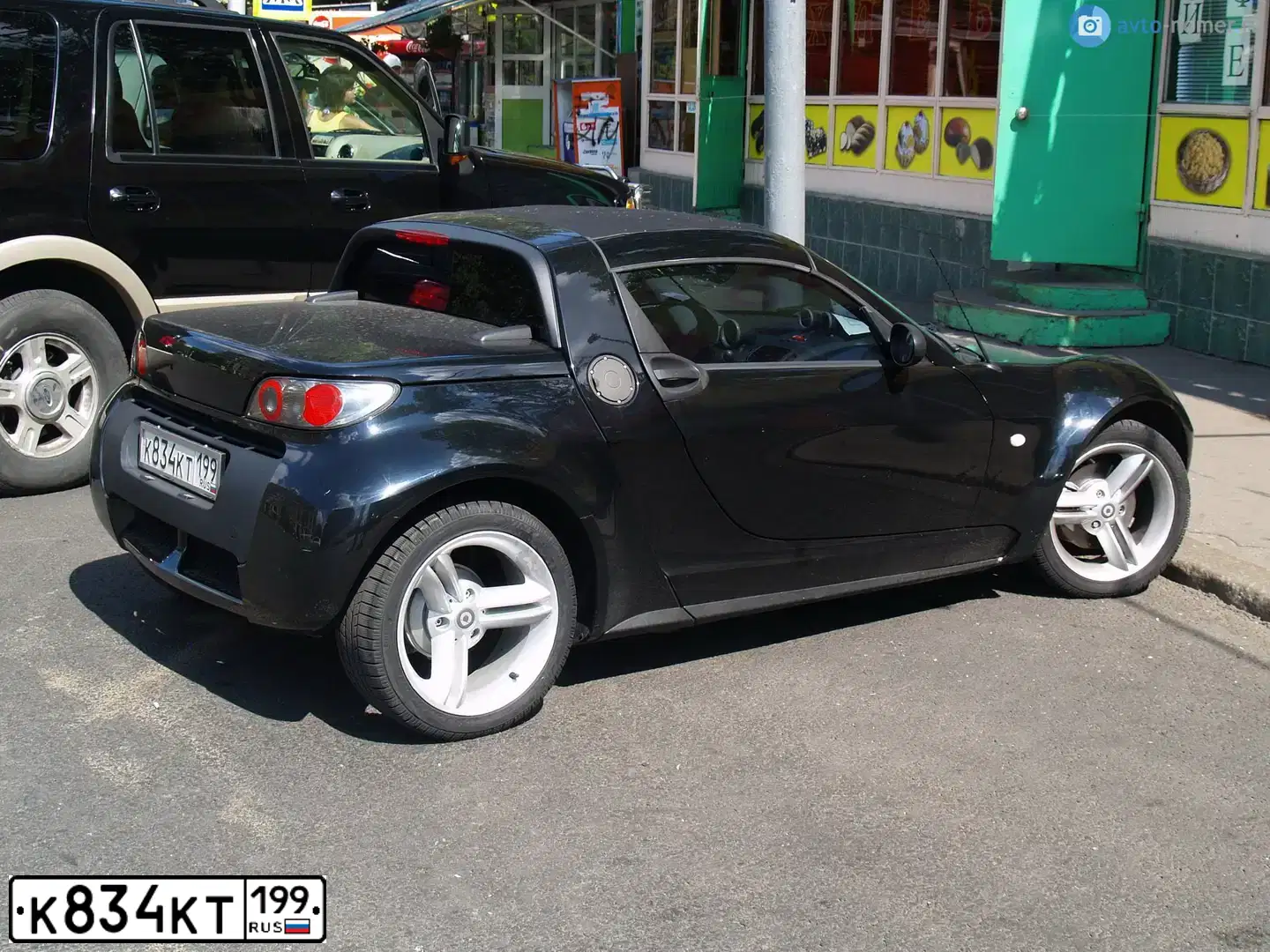 Фото автомобиля SMART ROADSTER, 2003 — госномер Н087АМ180. Цвет: ЧЕРНЫЙ