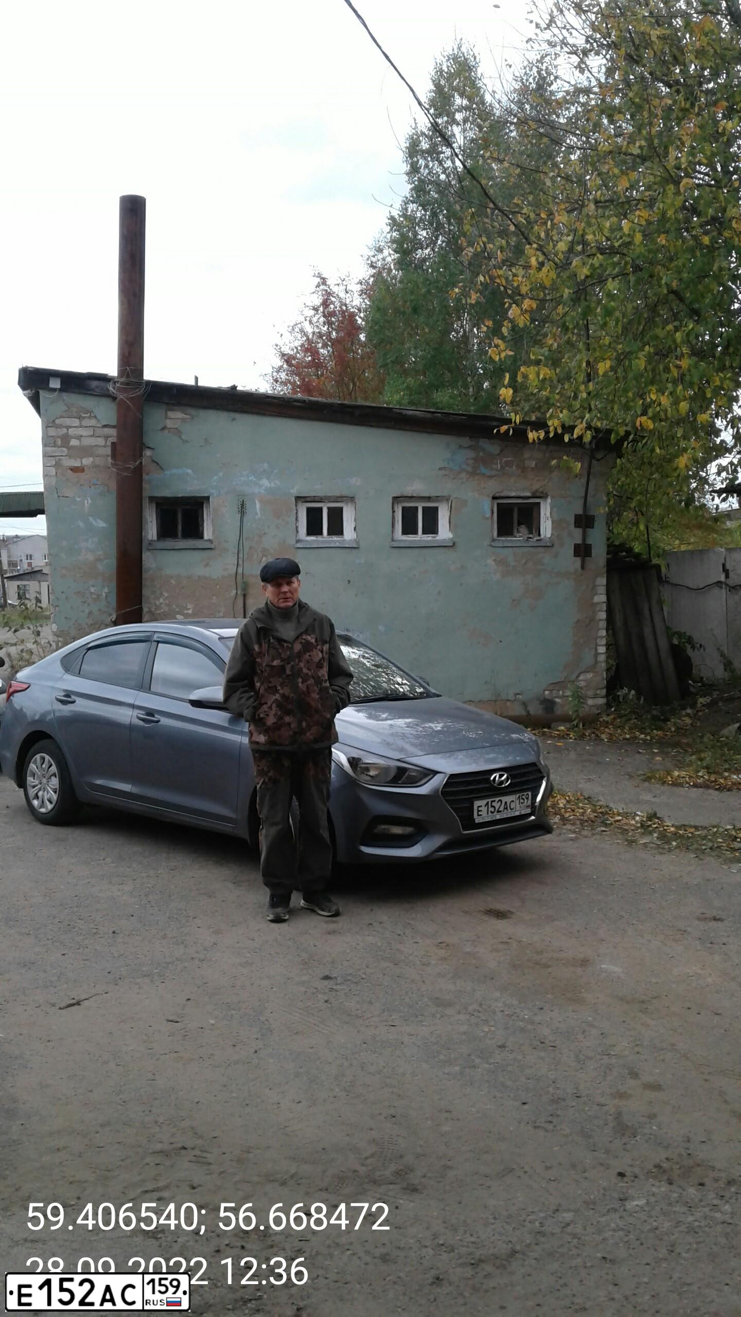 Фото автомобиля HYUNDAI SOLARIS, 2017 — госномер О143ОО159. Цвет: СЕРЫЙ