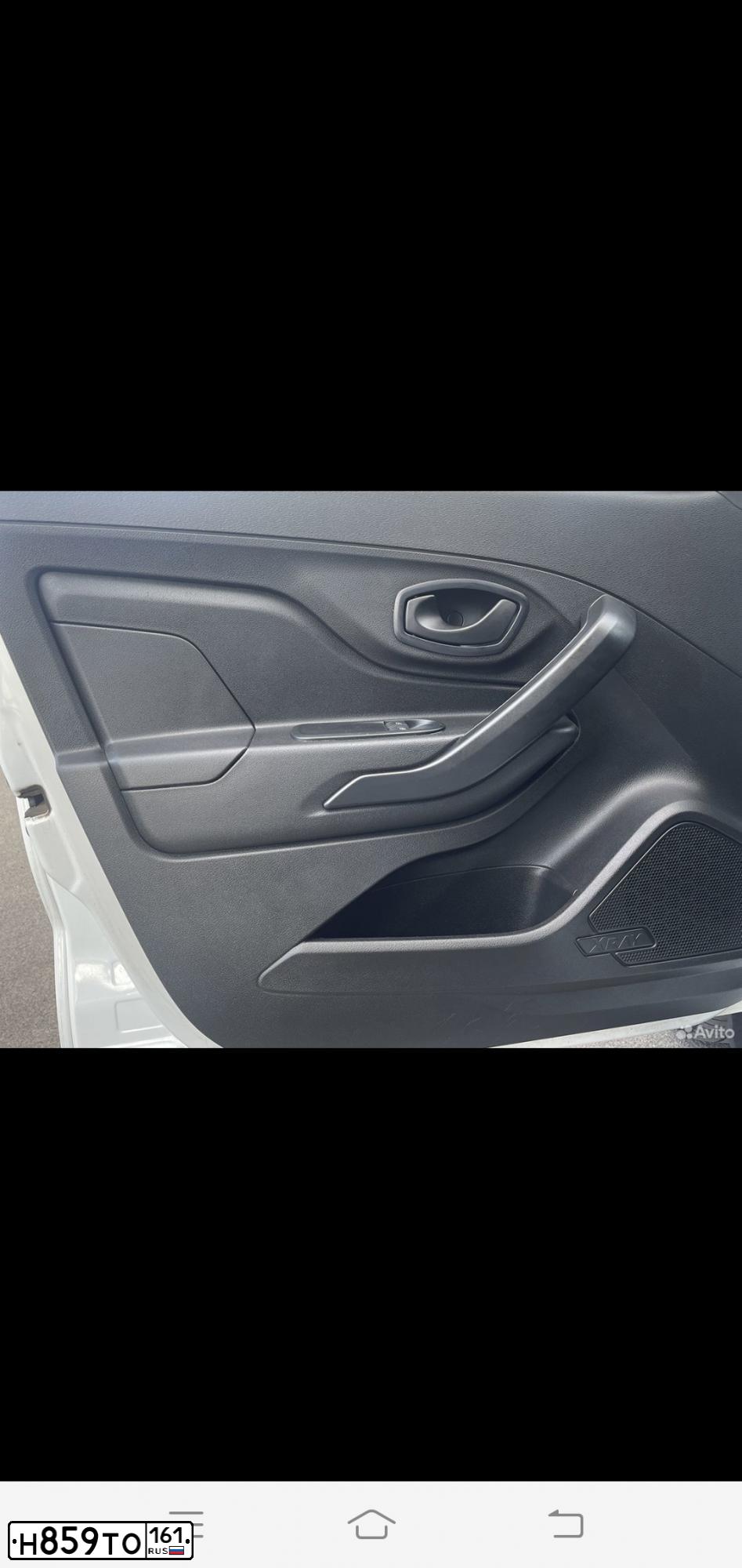 Фото автомобиля LADA XRAY, 2018 — госномер Р201АК181. Цвет: Белый