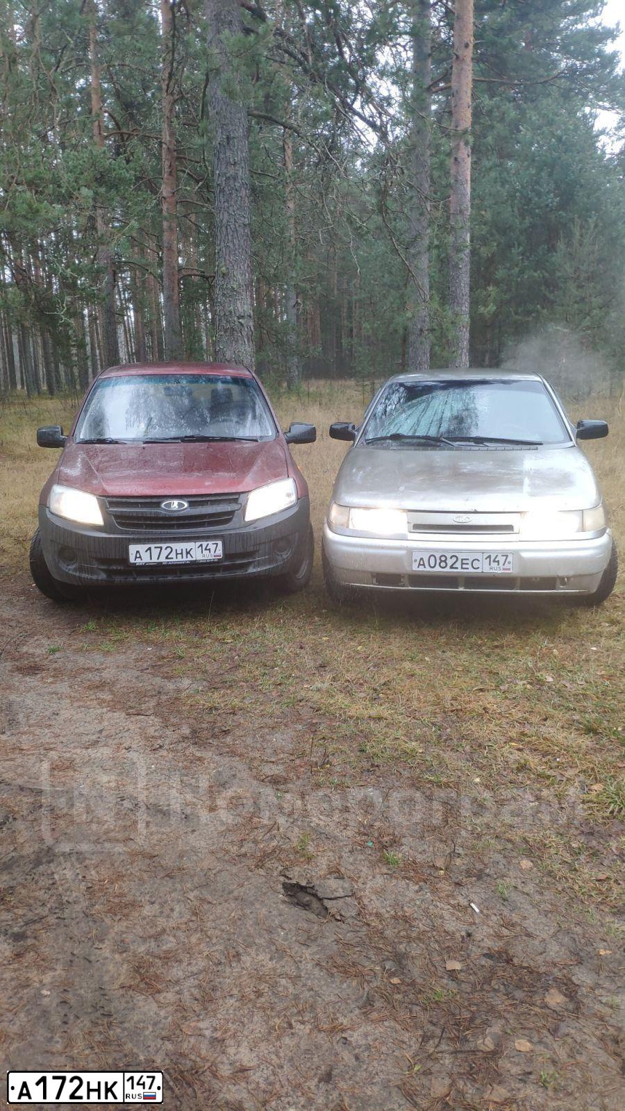 Фото автомобиля LADA 2190 GRANTA, 2012 — госномер А172НК147. Цвет: СЕРЕБРИСТО-КРАСНЫЙ
