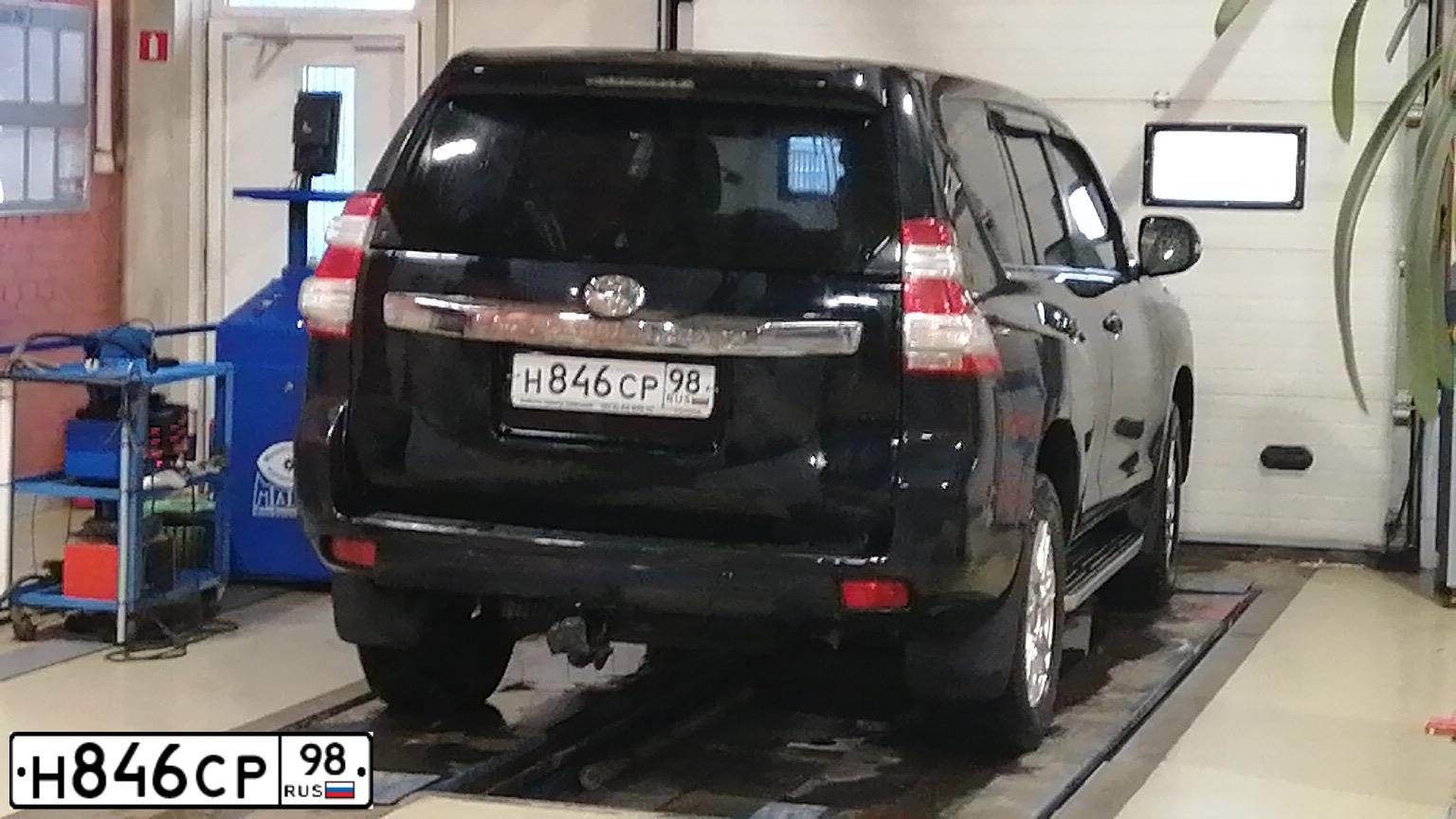 Фото автомобиля NISSAN X-TRAIL, 2007 — госномер Н718ОС32. Цвет: СЕРЫЙ