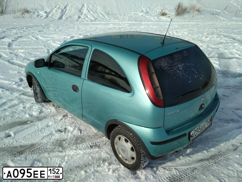 Фото автомобиля OPEL CORSA, 2004 — госномер А095ЕЕ152. Цвет: Сине-зеленый